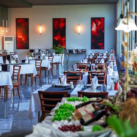 באלאק Crystal Boutique Beach & Resort - Adult Only מראה חיצוני תמונה