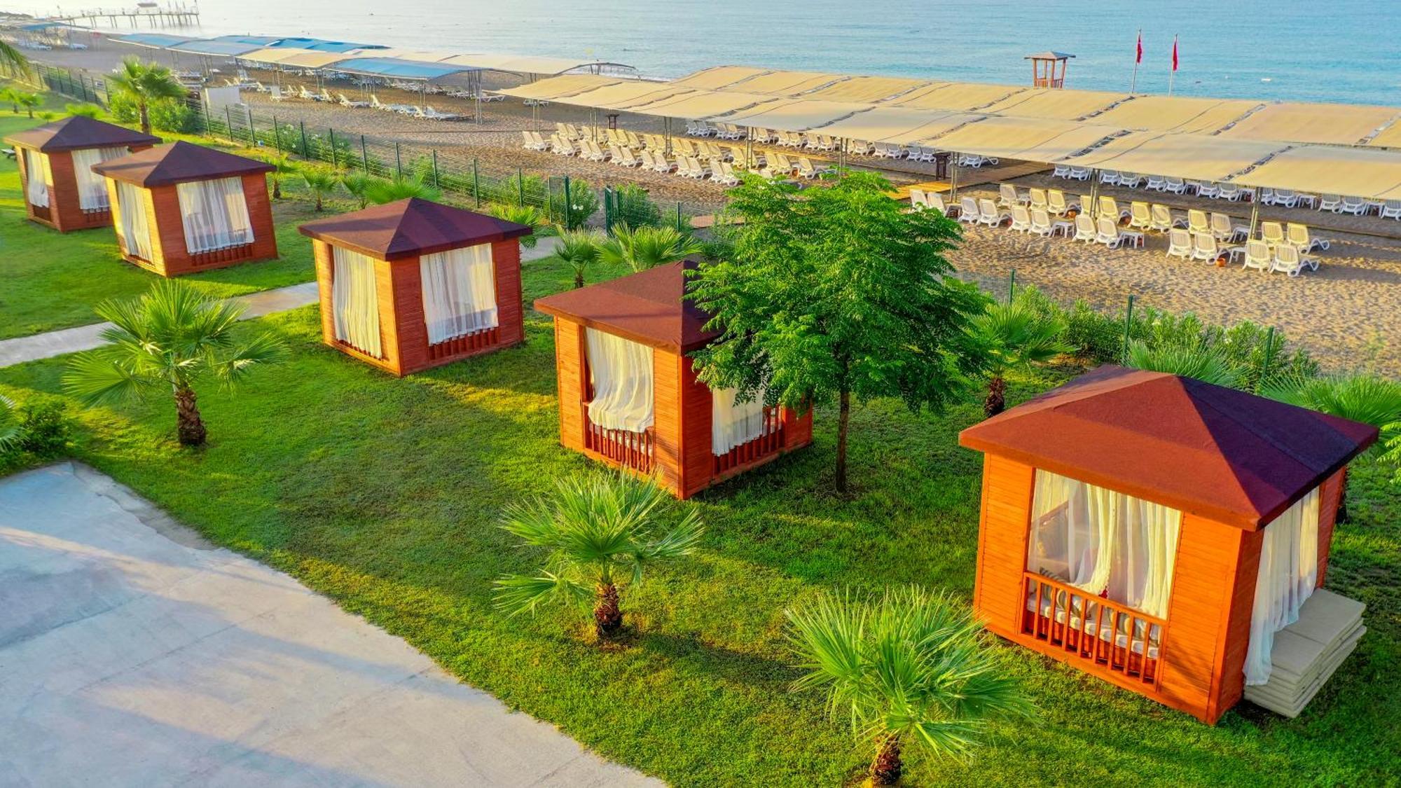 באלאק Crystal Boutique Beach & Resort - Adult Only מראה חיצוני תמונה